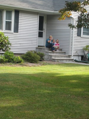 Amy, Drew and Maya (09-08-2009 07:36)