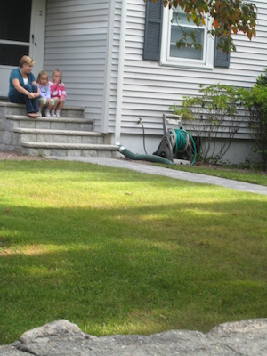 Amy, Drew and Maya (09-08-2009 07:36)