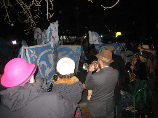 Bread and Puppets at Honk (10-10-2009 18:11)
