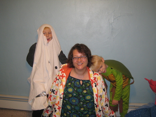 Tim ghost, Xine and Cole turtle (10-24-2009 14:51)