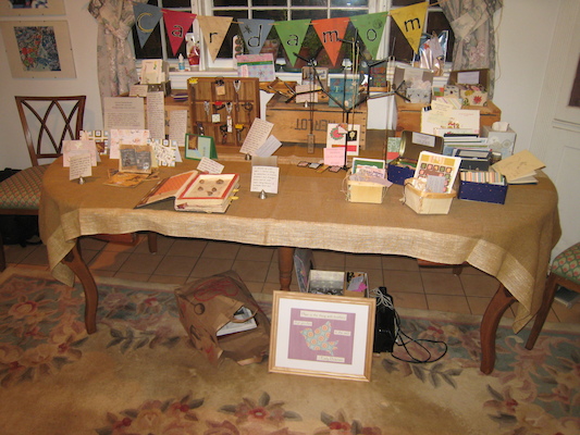 Xine's Artist Studio table (11-08-2009 16:37)