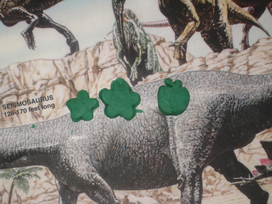 Tim's playdough creations (11-18-2009 07:58)