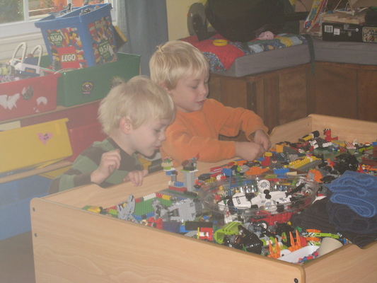 Cole and Tim building with Lego (11-30-2009 08:22)