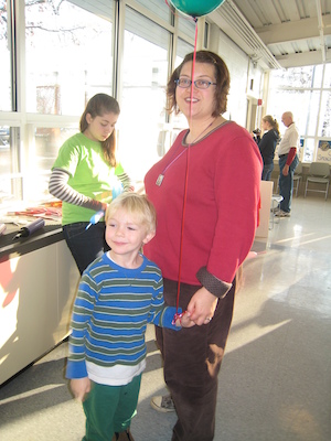 Cole and Xine at Breakfast with Santa (12-06-2009 08:44)
