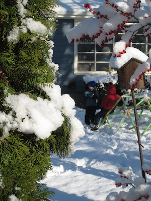 Tim and Cole in the snow (12-06-2009 09:59)