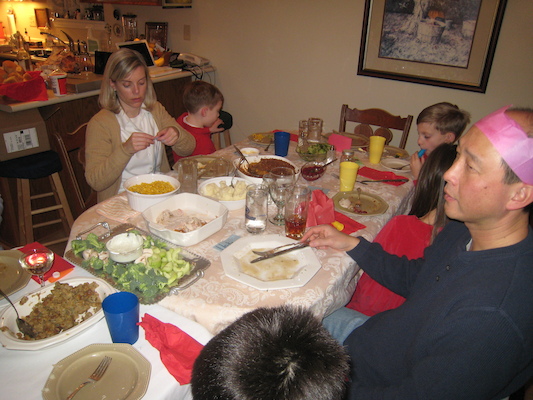 Amy, Tate, Noah, Kristen, Unku, Eric (12-25-2009 17:53)