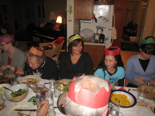 Marie, Mary Anne, Jen, Ron, Laura, Kathy (12-25-2009 17:53)