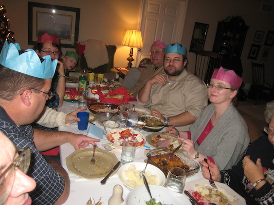 Bill, Matt, Xine, Cole, Tim, Poppy, Juj, Marie, Mary Anne (12-25-2009 17:54)