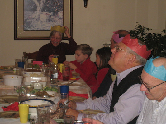 Bonnie, Noah, Kristen, Unku, Ron and Bill (12-25-2009 17:55)