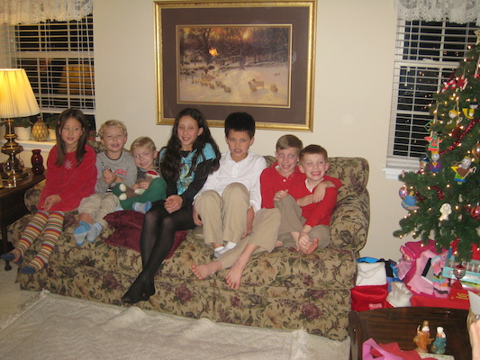 Kristen, Tim, Cole, Laura, Eric, Noah, Tate (12-25-2009 19:52)