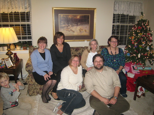 Tim, Kathy, Jen, Jacqui, Amy, Juj and Xine (12-25-2009 19:54)