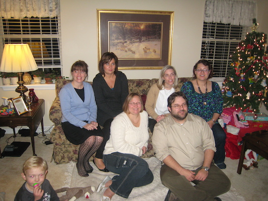 Cole, Kathy, Jen, Jacqui, Amy, Juj and Xine (12-25-2009 19:55)