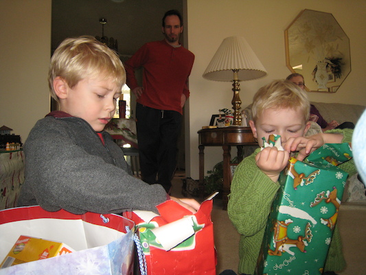 Tim, Mike and Cole (12-26-2009 13:22)