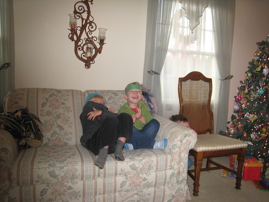 Tim, Cole and Ryder (12-26-2009 16:31)