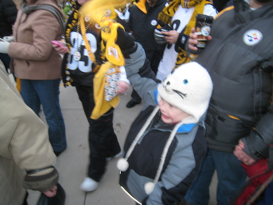 Tim waving the towel (12-27-2009 16:39)