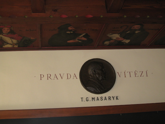 Czech & Slovak room (12-29-2009 11:08)