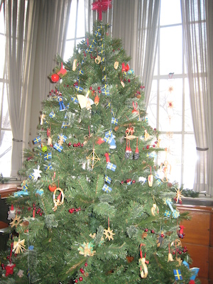 Swedish christmas tree (12-29-2009 11:54)