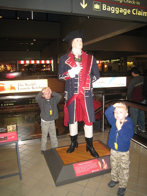 Tim and Cole with George Washington (12-31-2009 17:13)