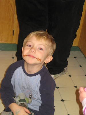 Cole's Joker chocolate face (01-17-2010 18:17)