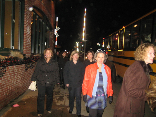 Girl's Night Field Trip to Fun (01-23-2010 21:14)