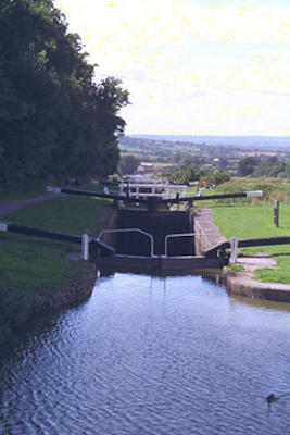 Lock gates