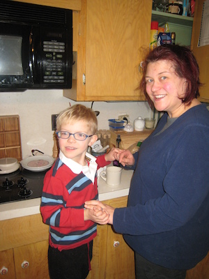 Cole wearing Xine's glasses (02-10-2010 16:00)