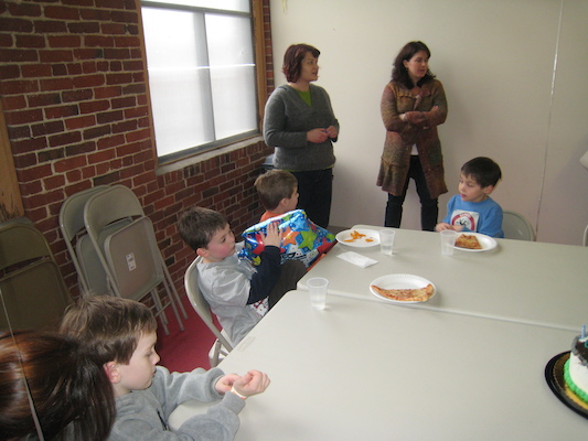 Dustin, Jacob, John, Xine, Jacob's Mom, Matthew (03-03-2010 15:02)