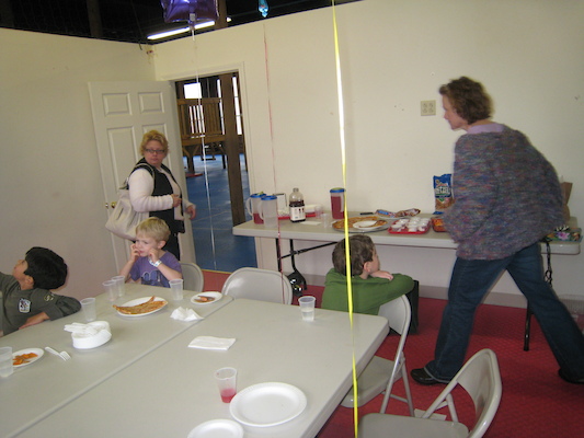 Alex, John's mom, Cole, Douglas, Molly (03-03-2010 15:02)