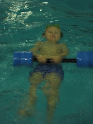 Tim swimming (03-06-2010 12:39)