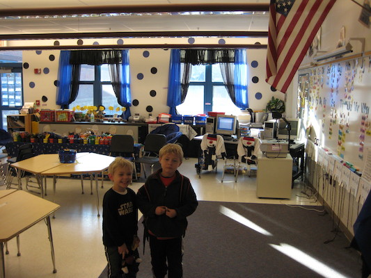 Cole and Tim at school (03-08-2010 20:18)
