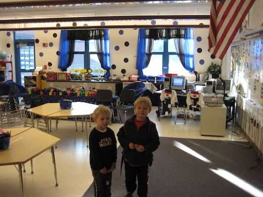 Cole and Tim at school (03-08-2010 20:18)