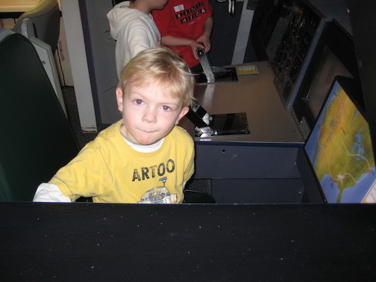 Cole in the cockpit (03-12-2010 16:02)