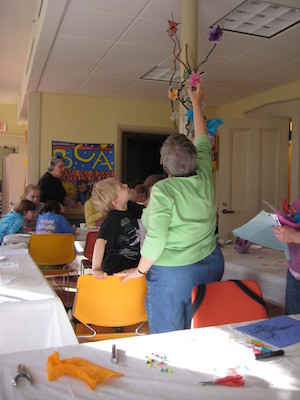 Tim at the crafternoon (03-19-2010 20:54)