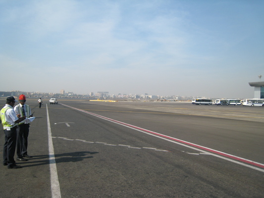 At the Mumbai airport (03-15-2010 23:05)