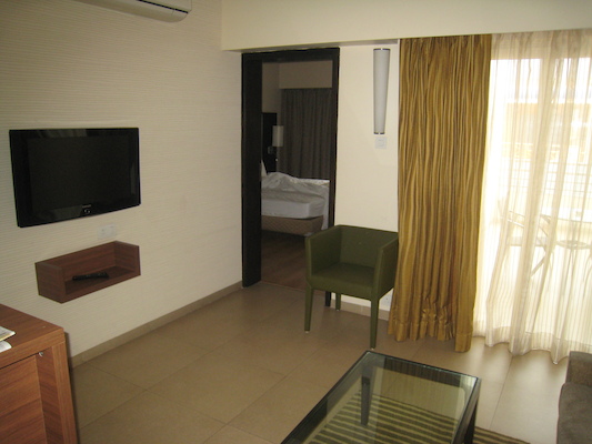 The Pune hotel room (03-17-2010 22:17)