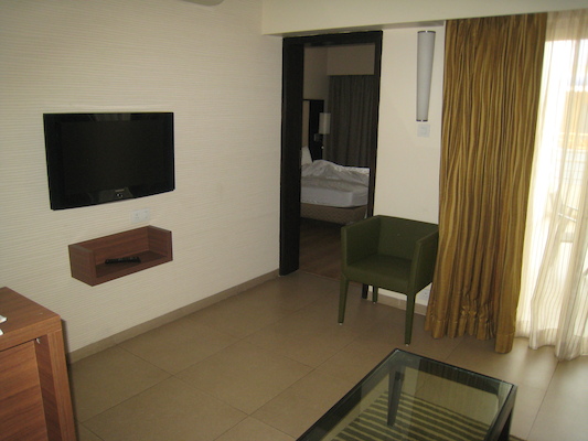 The Pune hotel room (03-17-2010 22:17)
