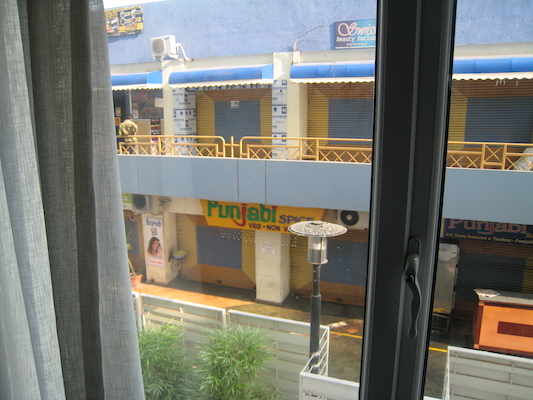 View from the Pune hotel room (03-17-2010 22:18)