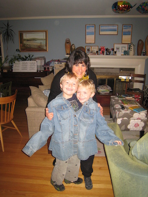 Two-headed boy monster attacking Donna (03-21-2010 18:53)