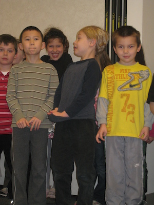 Tim and the rest of Mrs. nocera's class performing (03-26-2010 08:32)