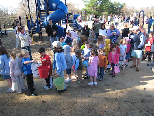 Easter egg hunt (04-03-2010 08:04)