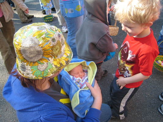 Xine, Isla and Cole (04-03-2010 08:10)