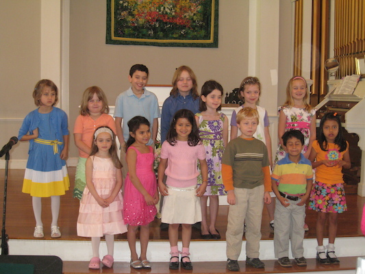 Tim at the Kidsing performance (04-04-2010 09:37)