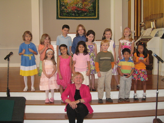 Tim at the Kidsing performance (04-04-2010 09:37)