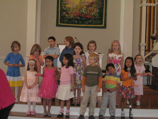 Tim at the Kidsing performance (04-04-2010 09:39)