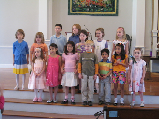 Tim at the Kidsing performance (04-04-2010 09:40)