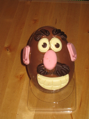 Chocolate Mr. potato head (04-04-2010 18:46)