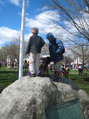 Tim on a rock (04-10-2010 09:22)