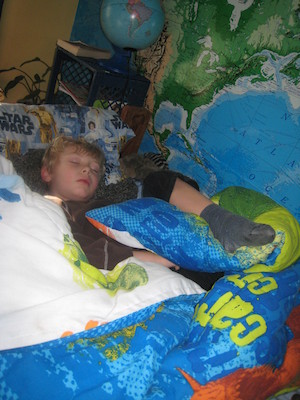 Tim sleeping (04-19-2010 16:41)