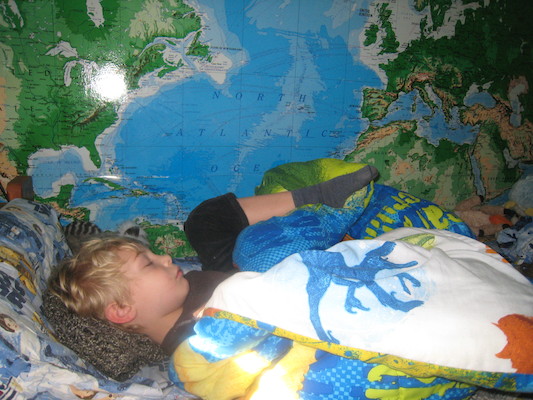 Tim sleeping (04-19-2010 16:41)