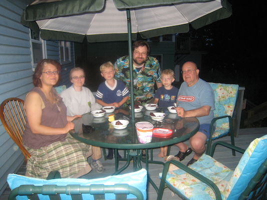 Poppy's 70th birthday (05-22-2010 19:12)